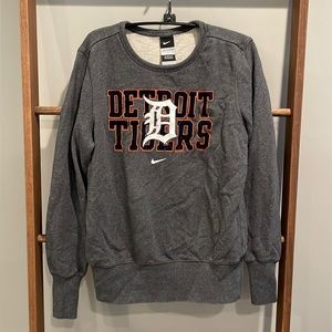 Detroit Tigers Sweatshirt.